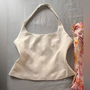 A beautiful Zara set for the summer! Satin floral pants with side pockets w/top!